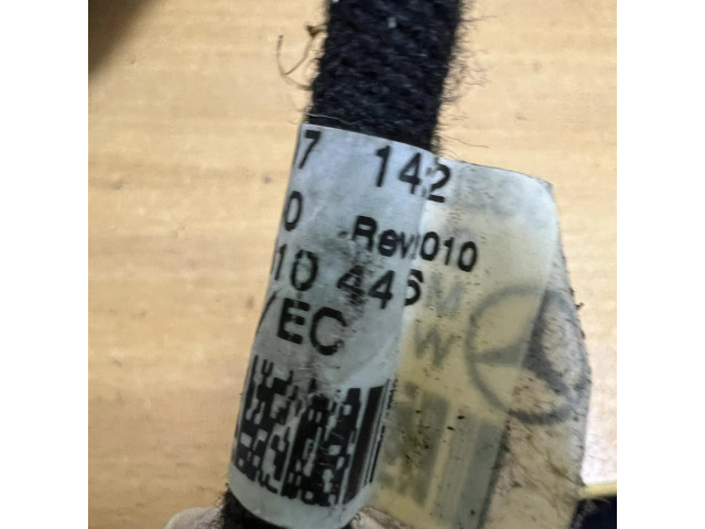 Zpětné zrcátko pravé Mercedes-Benz ML W164 2007  A1648104416, F1827  