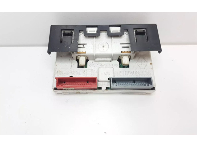 Дисплей    8200028364A   Renault Megane I