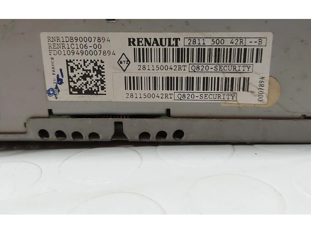 Pojistková skříňka Радио/ проигрыватель  / навигация 281150042R   Renault Kangoo I 