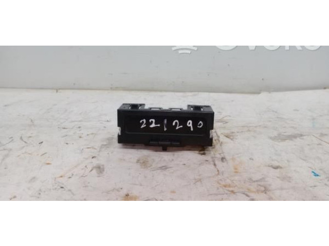 Дисплей    8200107839   Renault Megane II