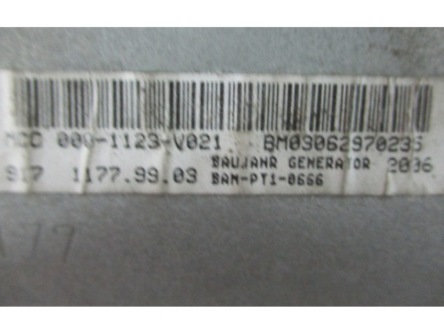 Блок предохранителей  0001123V021, 11779903   Smart ForFour I    