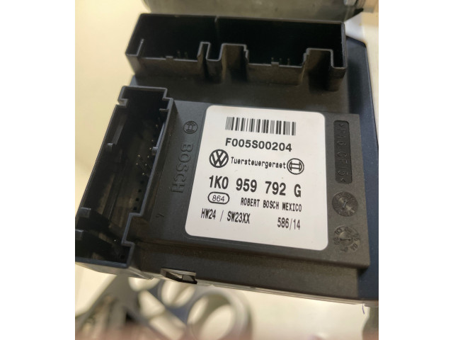 Volant Volkswagen Jetta V 2006 1K0959792G, F005S00204  