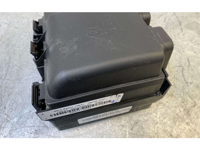 Блок предохранителей  JX6T-14A003-AB, JX6T-14A094-AE   Ford Focus    