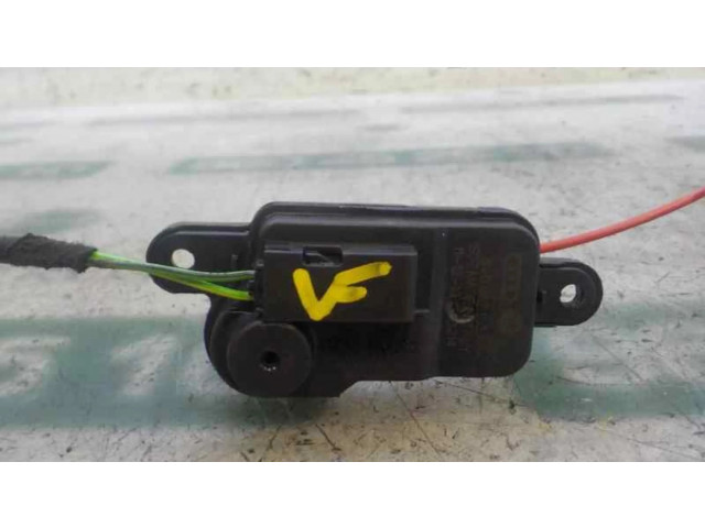 Блок управления 8V0862153A   Audi A1