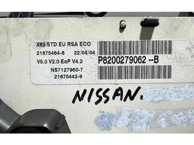 Přístrojová deska  Nissan Primastar 2002 P8200279062B  