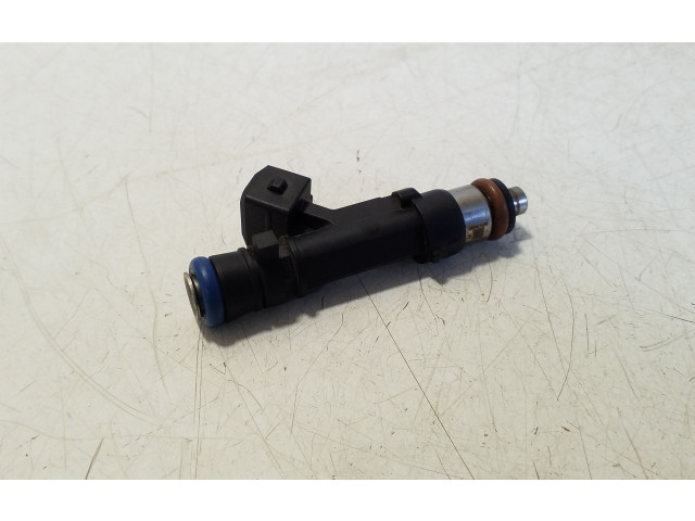 Vstřikovač 0280158240   Opel Ampera     