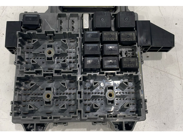 Блок предохранителей P05026038AH, P05026038AH   Jeep Cherokee III KJ    