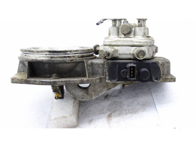 Vstřikovací lišta 0438121087, 0481333535   Audi 80 90 B3     
