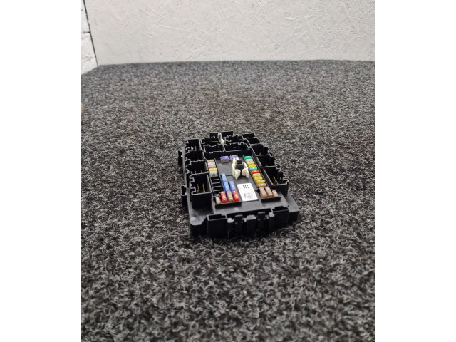   Pojistková skříňka 109440900E   Tela Model S 2018