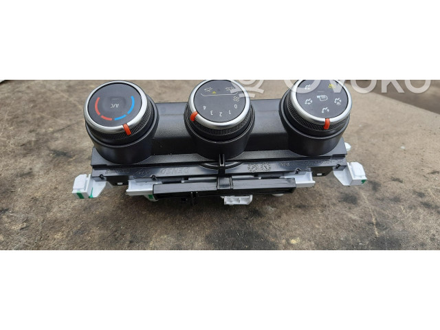 Блок управления климат-контролем 275008537R   Renault Express