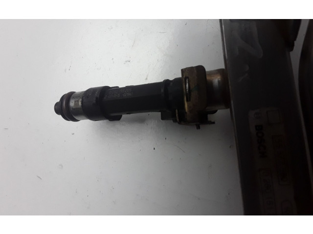 Vstřikovač 0280158205   Opel Zafira C    A 14 NET,B 14 NET 