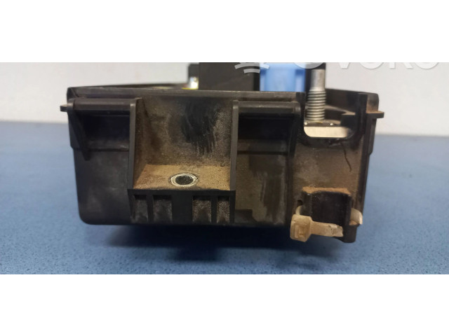 Блок предохранителей  460023260   Volkswagen Sharan    
