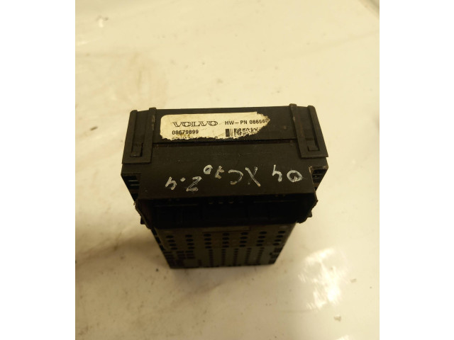   Pojistková skříňka 08679899   Volvo S60 2008