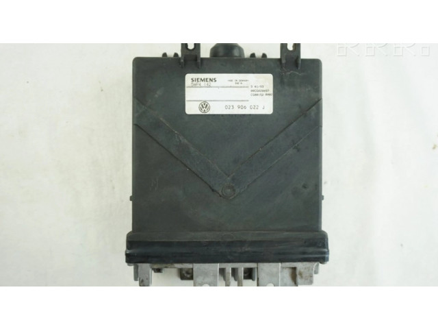 Блок управления двигателем ECU