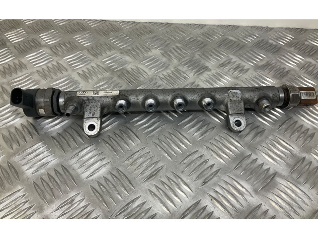 Vstřikovací lišta 03L130089, 057130764H   Audi TT TTS Mk2    CBBB 