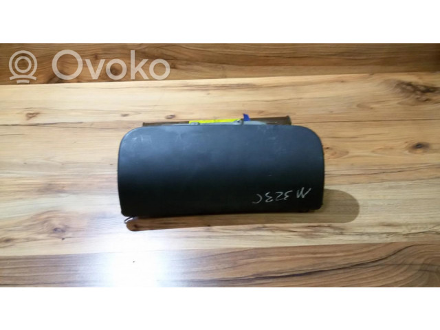 Подушка безопасности пассажира UT1230103, DNA F3V 4B A0E   Mazda 323