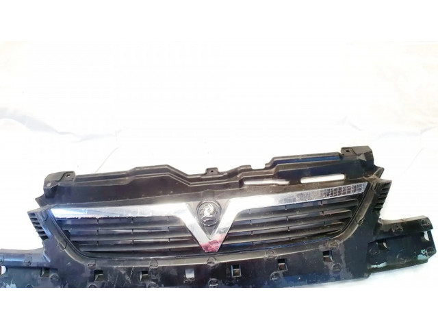 Передняя решётка Opel Corsa B 1993-2000 года 13120825, 464549018      