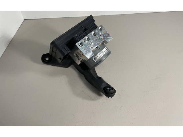 Jednotka ABS 6878050, 6878051   BMW 2 F45 2015