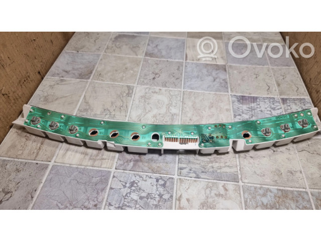 Дисплей    157888956   Chrysler Voyager