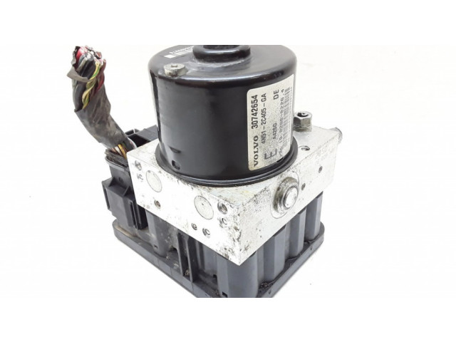 Jednotka ABS 30742665   Volvo V50 2004