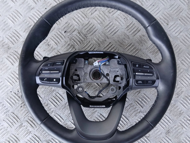 Руль Hyundai Kona I  2017-2023 года 56130J900      