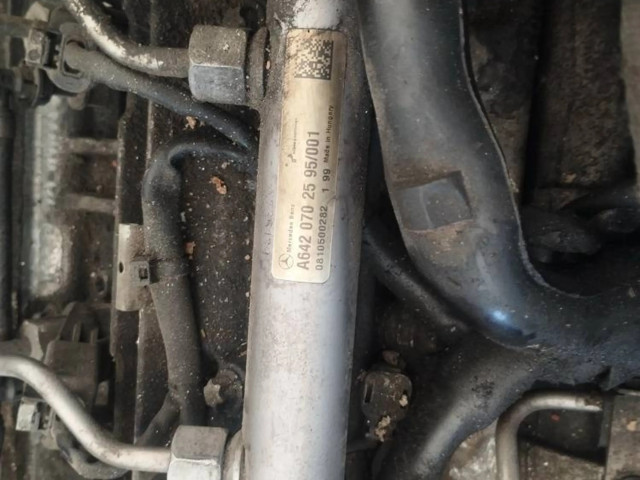 Vstřikovací lišta a6420702595   Mercedes-Benz C AMG W204  pro naftový motor 3.0  