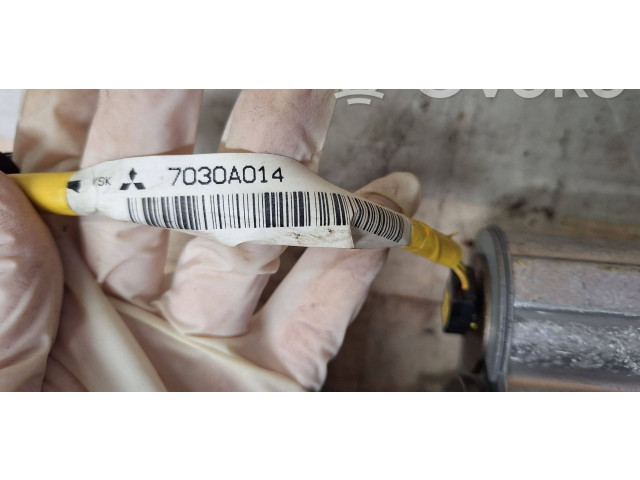Подушка безопасности пассажира 7030A014   Mitsubishi Colt