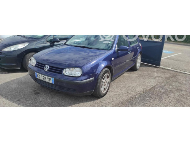 Комплект радиатора    Volkswagen Golf IV 2001