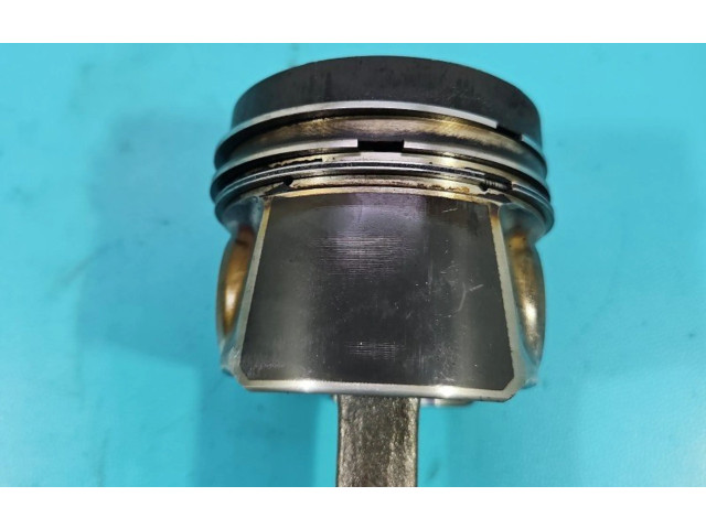 Píst CRL, IMPRK1377973   Volkswagen PASSAT B8    CRL 