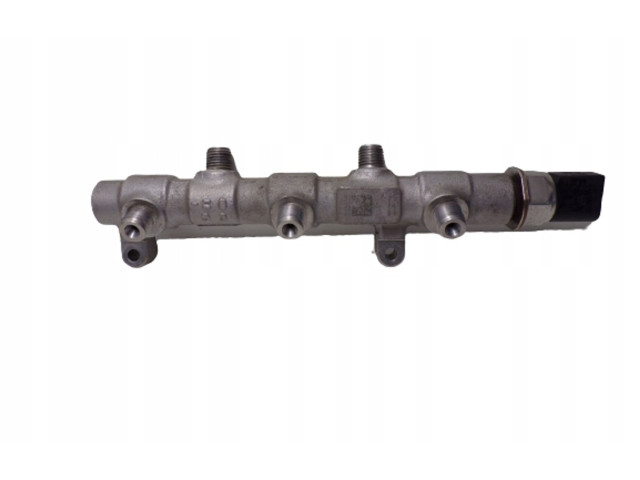 Топливная рампа 04L906054, 059130089DL   Audi A4 S4 B9  