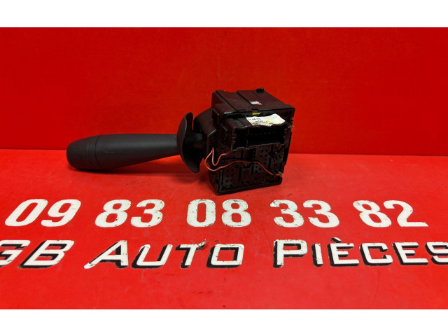 Ручка стеклоочистителей E10670264   Dacia Logan II