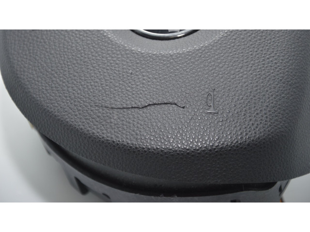 Подушка безопасности водителя 6770515   BMW 1 E81 E87