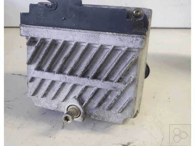 Jednotka ABS 30856098   Volvo S40, V40 1996
