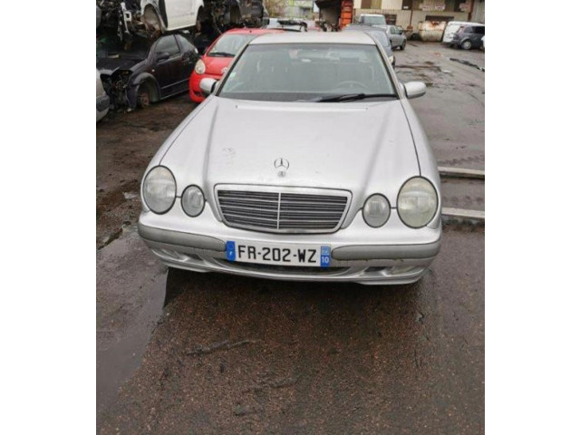 Блок предохранителей  2105400250, 2105400250   Mercedes-Benz E AMG W210    