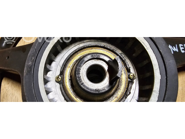 Руль BMW 3 E30  1983-1994 года 11528964      