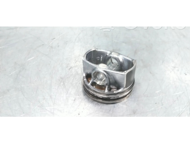 Píst 04CBC, 04C107065BC   Audi A3 S3 8V    CHZD 