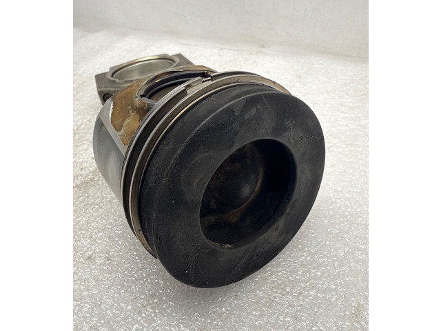  Поршень с шатуном  11248508023, 11258584899  BMW 5 G30 G31  