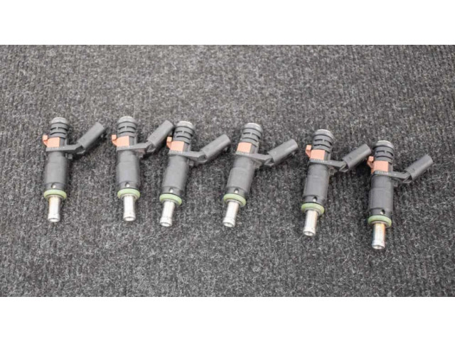 Vstřikovač A2720780123   Mercedes-Benz CLK A209 C209  pro benzínový motor 3.5  