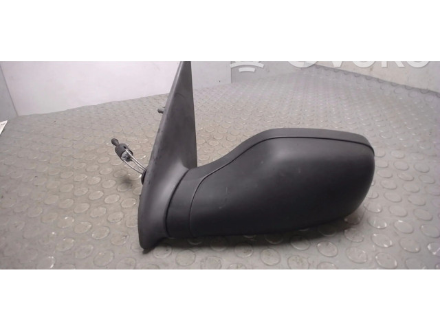 Zpětné zrcátko  Peugeot 106 1997  NICHTZUTREFFEND  