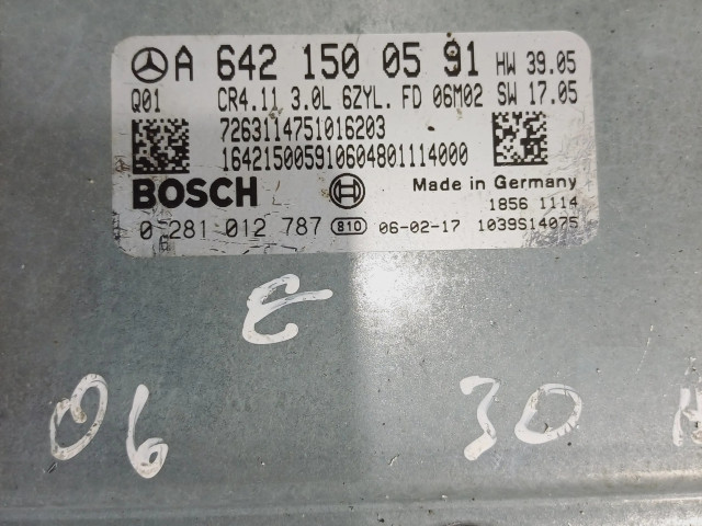 Řídící jednotka 6421500591, 0281012787   Mercedes-Benz E W211 2006