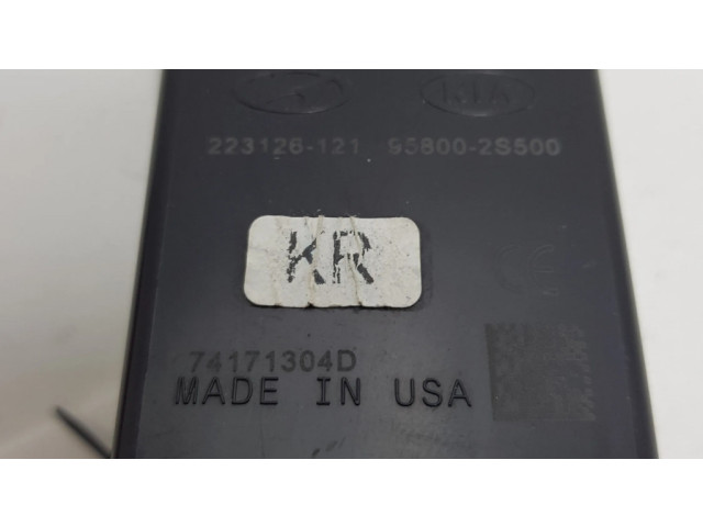 Блок управления 958002S500, 74171304D   Hyundai ix35