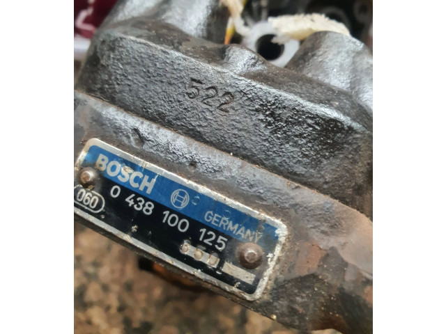 Vstřikovací lišta 0438100125   Audi 100 200 5000 C3     