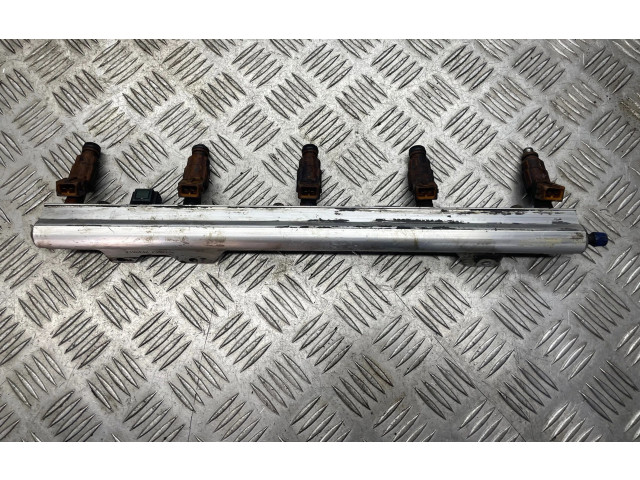 Vstřikovací lišta 9186942, 2355146   Volvo XC70     