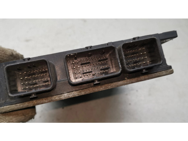 Řídící jednotka 8200399038, 8200513163   Renault Megane II 2006