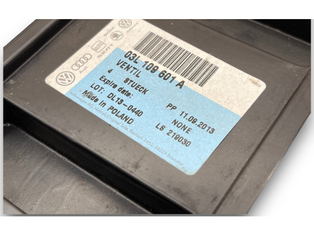 Блок комфорта 03L109601A   Audi A1   