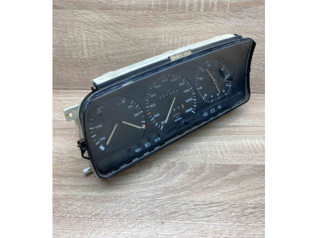 Přístrojová deska  Volkswagen PASSAT B3 1988 357919033A, 6160462007  