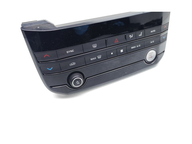 Блок управления климат-контролем GX73-18C858-GF, 150516A0186X   Jaguar XE