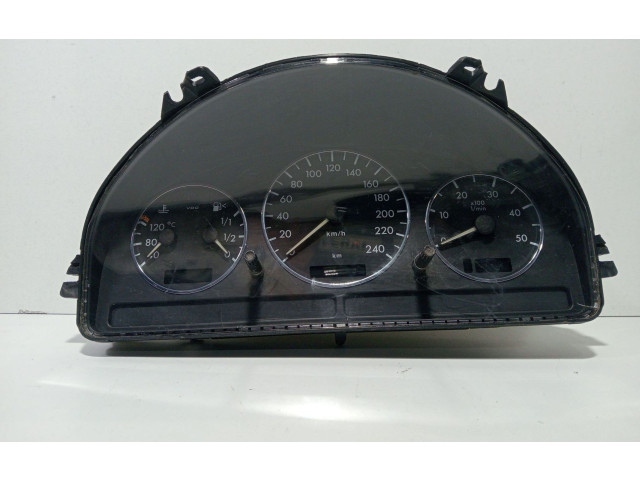 Přístrojová deska  Mercedes-Benz ML W163 2004 3329130085  