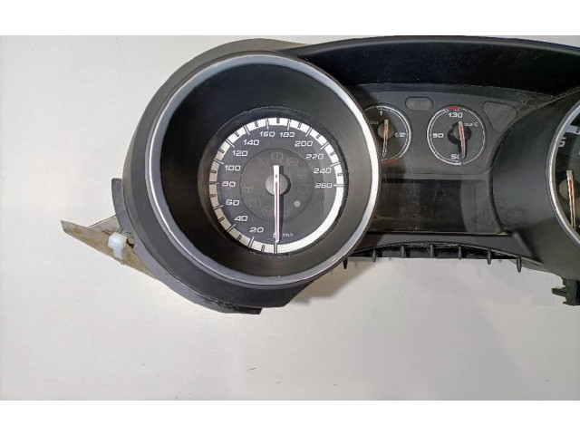 Přístrojová deska  Alfa Romeo Giulietta 2010 50521956, 50521932  