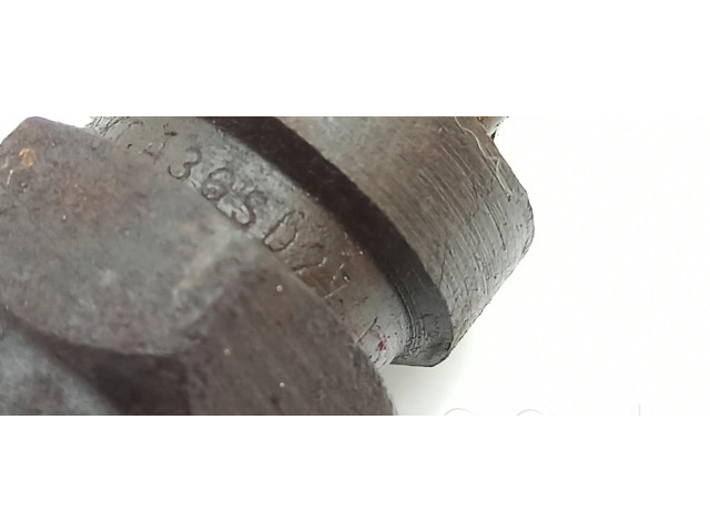 Форсунка KCA30SD27    Mercedes-Benz COMPAKT W115 для дизельного двигателя 61591310272872 2.4